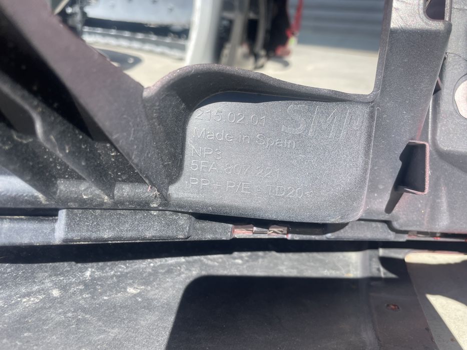 Seat leon fr предна броня;Led фар; сеат леон