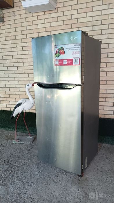 Xolodilnik LG yaxshi holatda