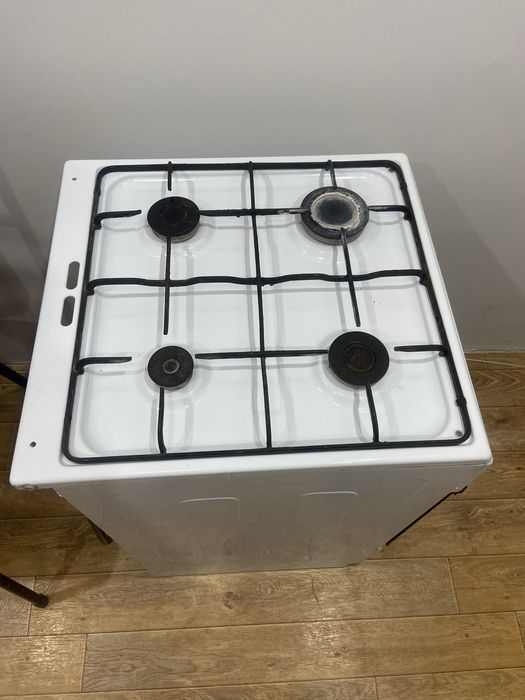 Продам газовую плиту