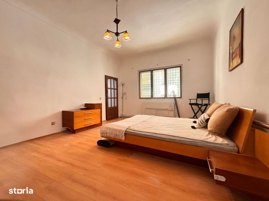 Apartament spațios la curte comună – zonă centrală, Oradea — fotografia 2