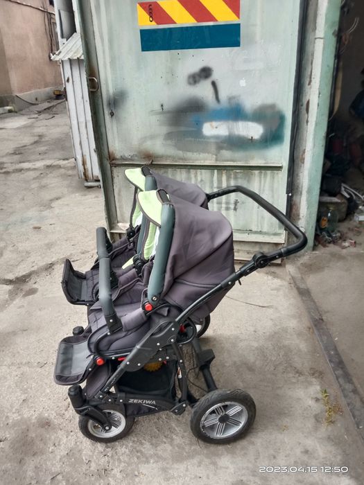 Коляска для двойни