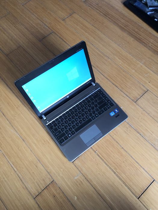 Отличный пробук нетбук в хорошем состоянии работает быстро windows 10