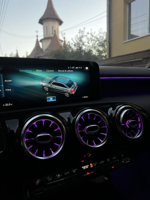 MERCEDES-BENZ A-Class 2020 — imagine 5