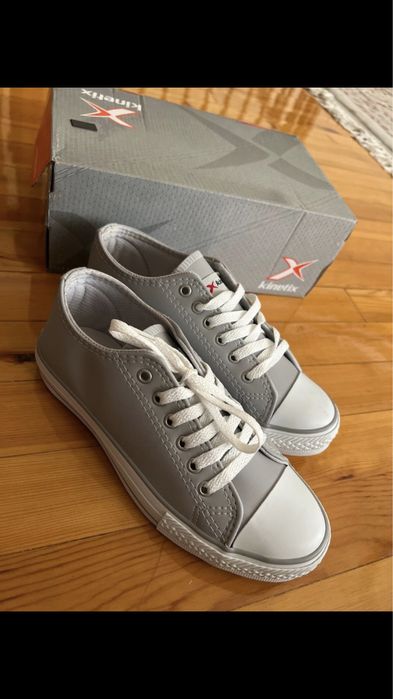 Кроссовки скидка