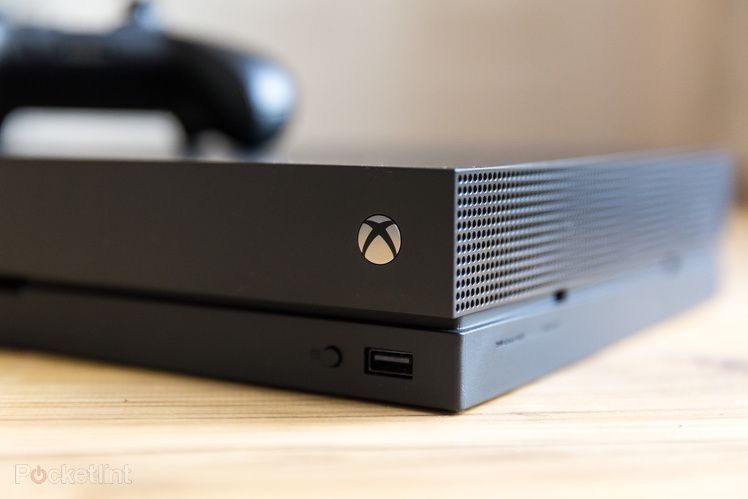 Xbox One X 1TB