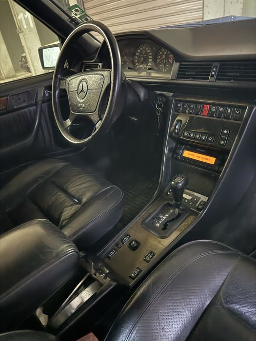 Mercedes E 500 W124