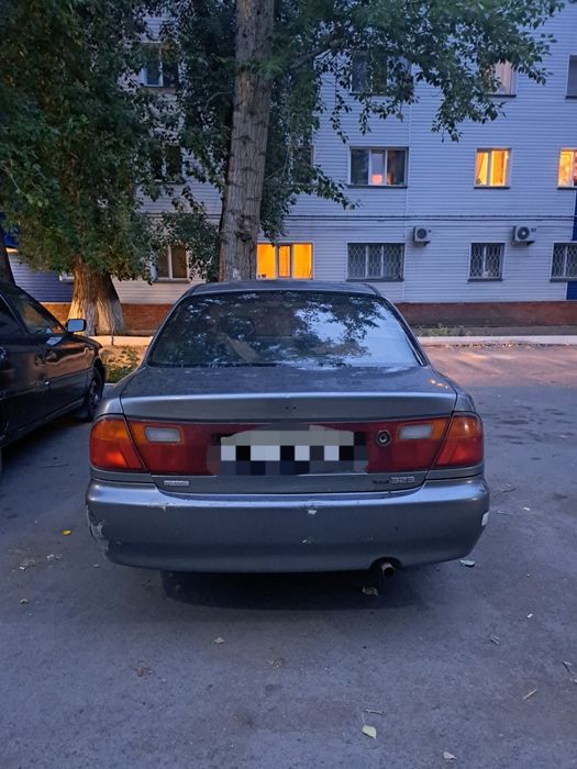 Продам Mazda 323