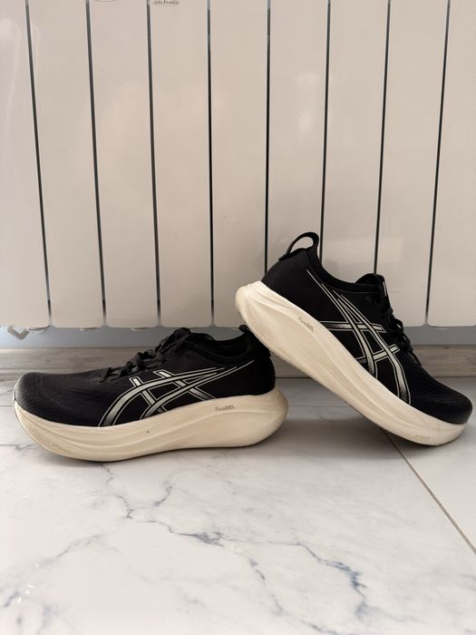 Мъжки маратонки за бягане ASICS GEL-NIMBUS 27
