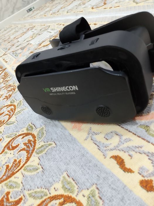 Продам vr очки в хорошем состоянии