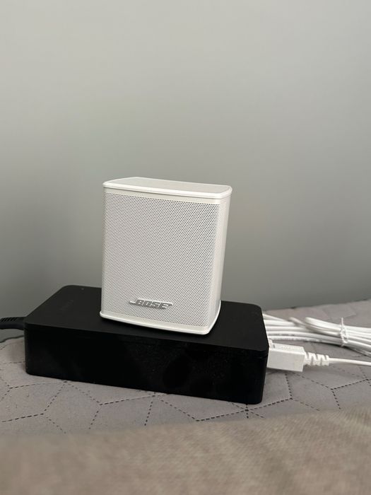 Bose soundbar 700 bass module 700 I surround speakers 500 white