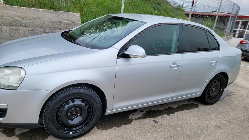 VOLKSWAGEN Jetta 2009 — imagine 3