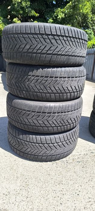 Vând două seturi anvelope 285/40/22