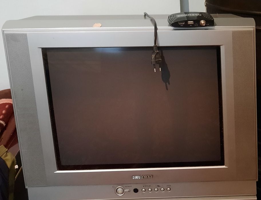 Продается телевизор