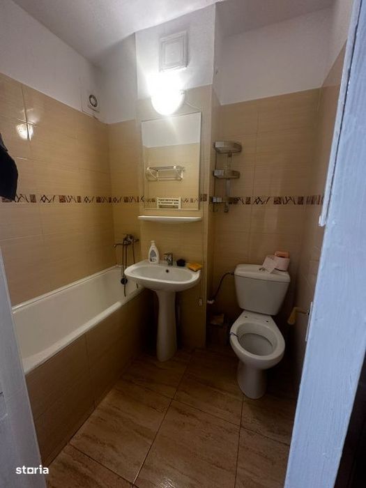 Inchiriere apartament 1 camera zona Calarasilor Viziru etaj 2