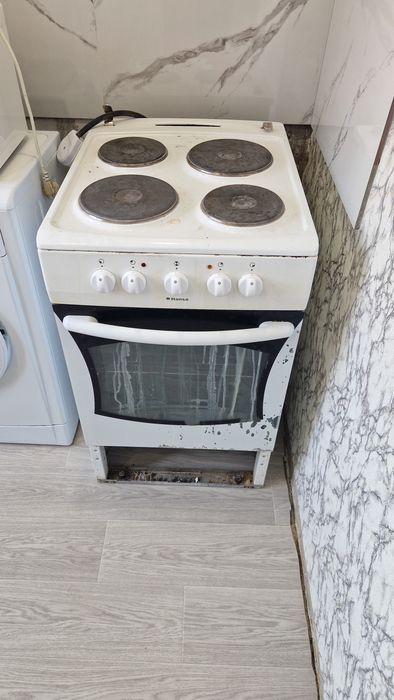 Продам электроплиту