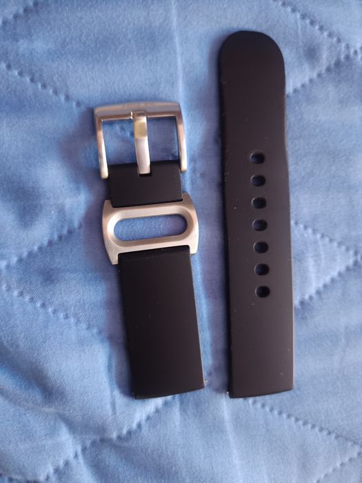 Vând curea de silicon de 22 mm pt smartwatch Asus,absolut nouă