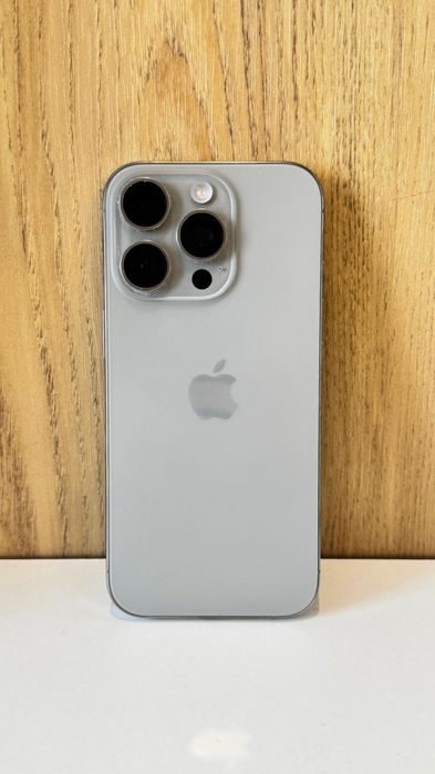 Продам iPhone 16 pro