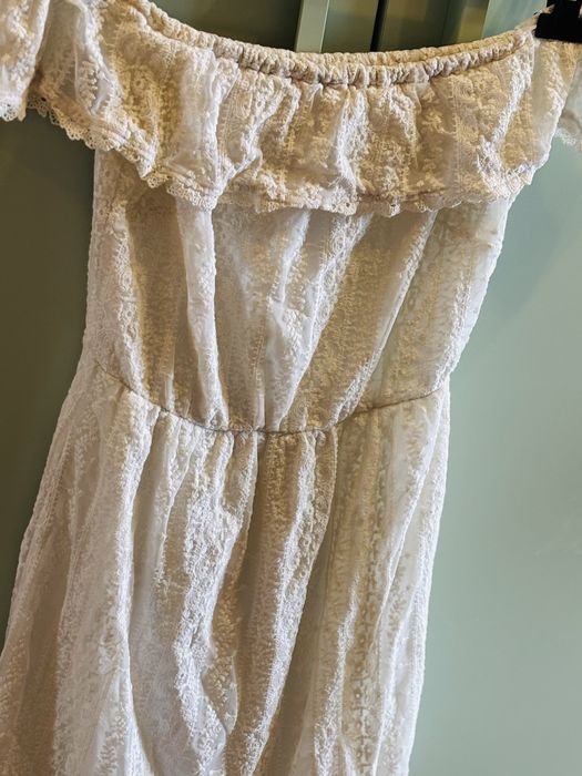Rochita eleganta Stradivarius
