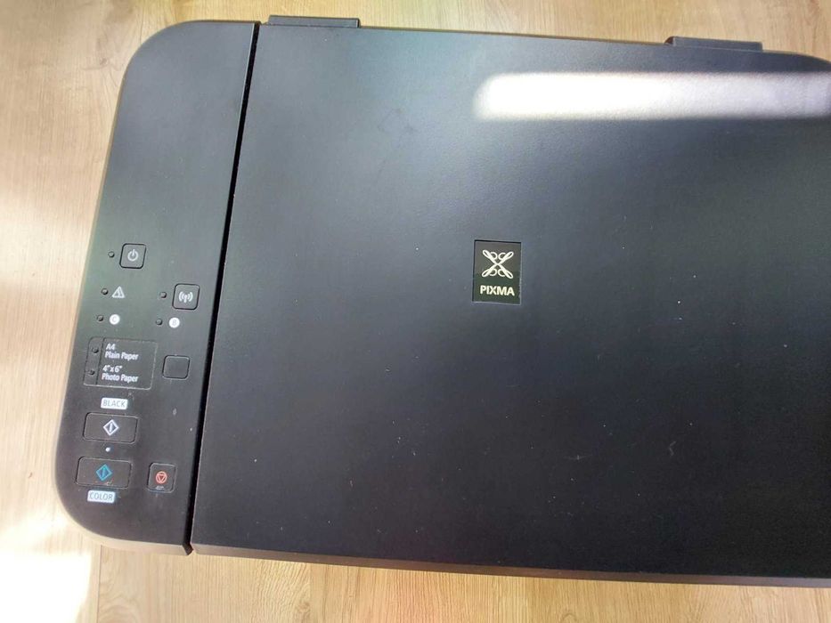 Принтер за черни и цветни копия