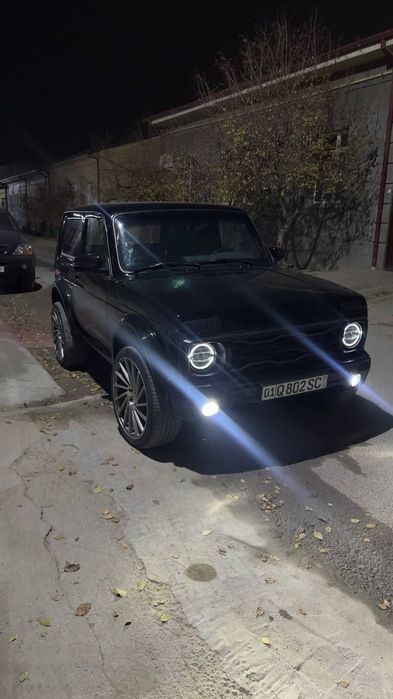 Lada Niva sotiladi