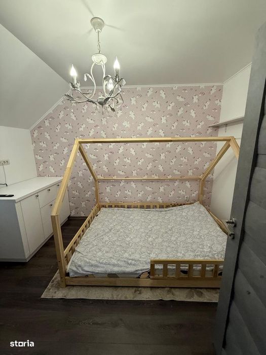 Casa tip duplex la intrare in Ipotesti