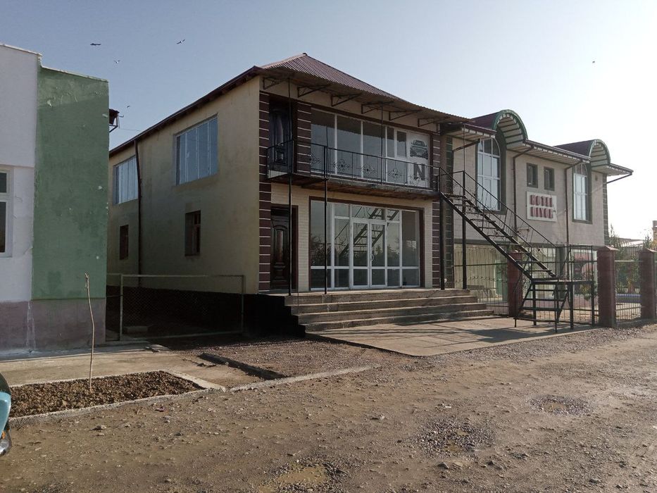 Sirdaryo viloyati oqoltin tuman katta yo‘l bo‘yida noturar bino sotila