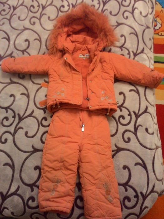 Продам комбинезон детский
