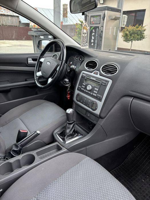 Ford Focus 2006 1.6 Benzina