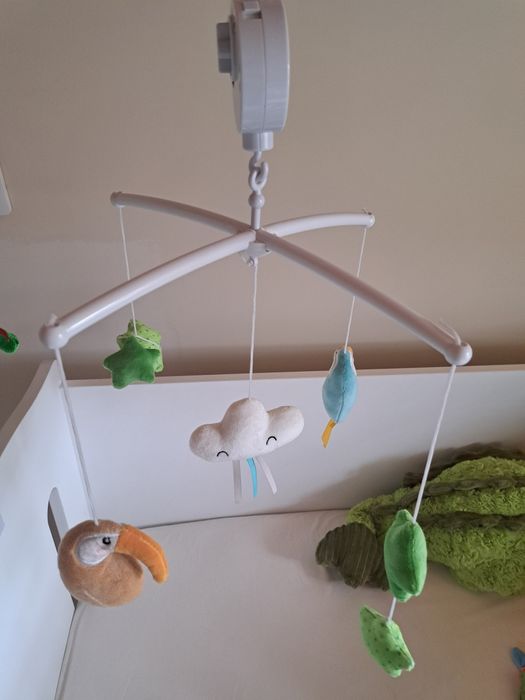 Музикална въртележка за кошара