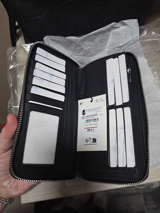 Портфейл Desigual