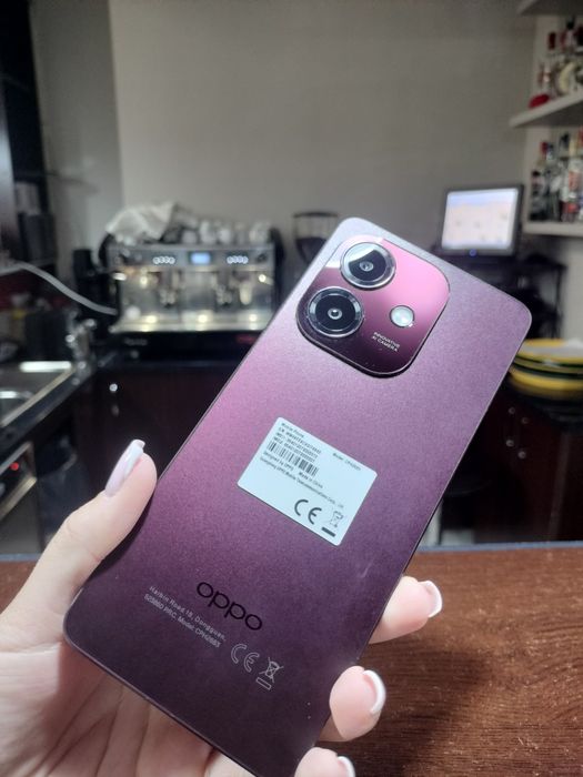 Vând telefon OpponA60 5G