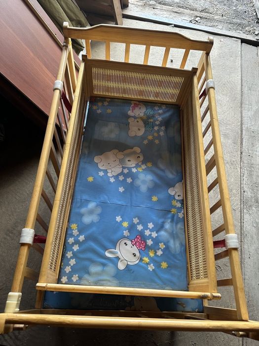 Кроватка детская