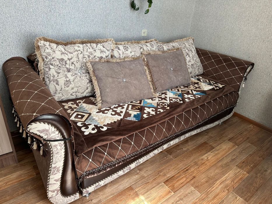 Продается диван б/у