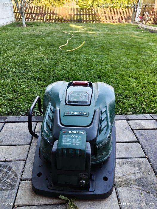 Robot de tuns gazonul Parkside