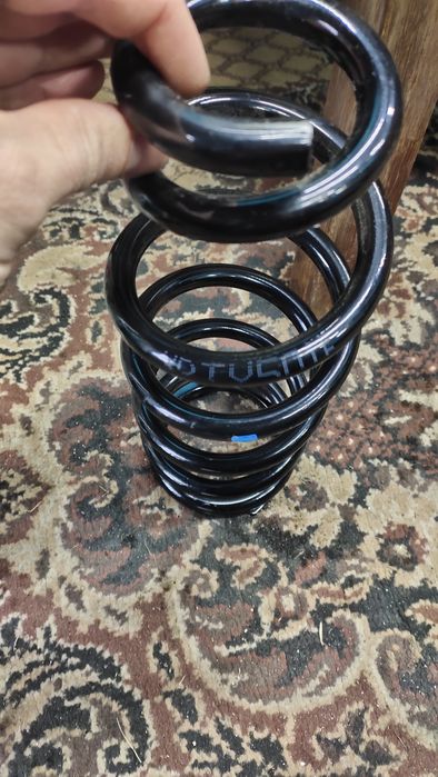 Передняя пружина