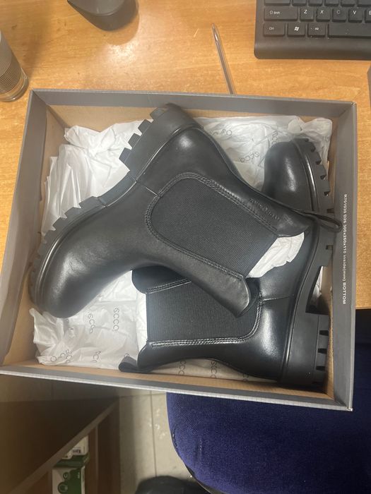 Ghetute Ecco / Nepurtate