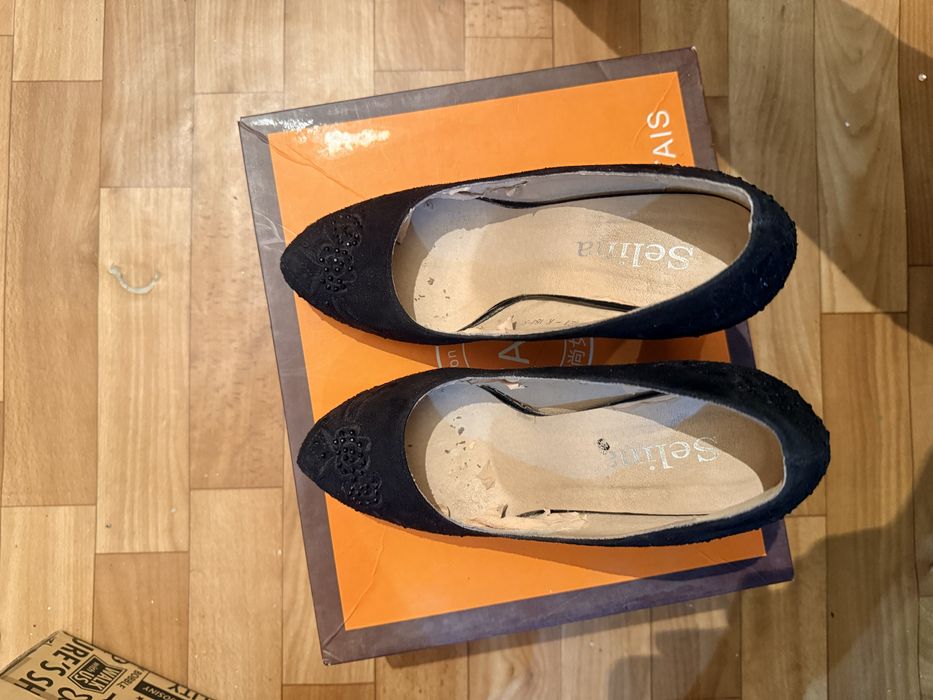 Туфли на каблуках