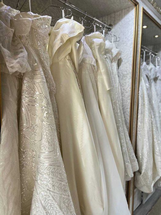 Продаются свадебные и вечерние платья по низкой цене