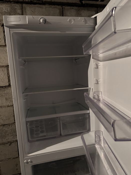 Продам холодильник новый