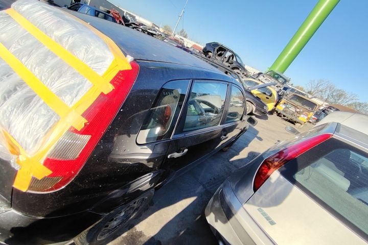 Usa / Portiera spate dreapta Ford Fiesta 2003 1.4 MT (80 hp)