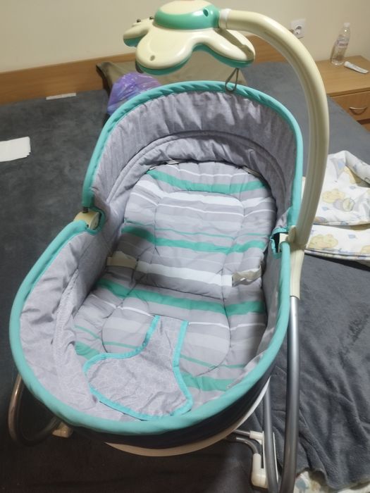 Люлка шезлонг и кош за бебе
