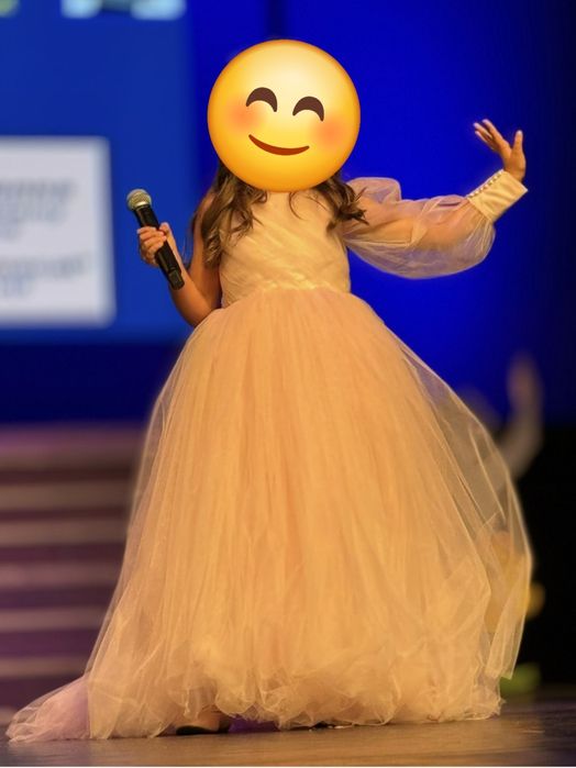 Rochie roz printesa superba 6-8 ani