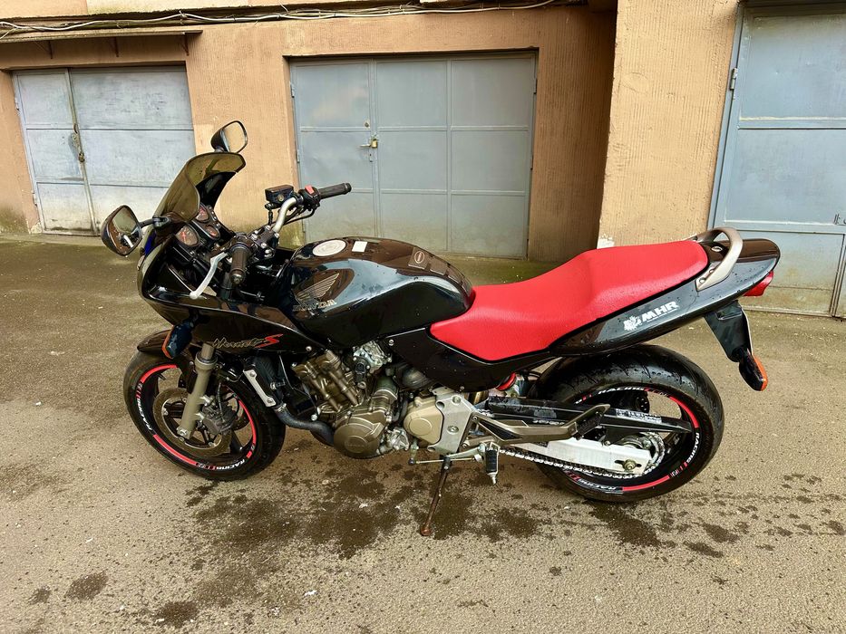 Vand honda hornet S in stare perfecta !