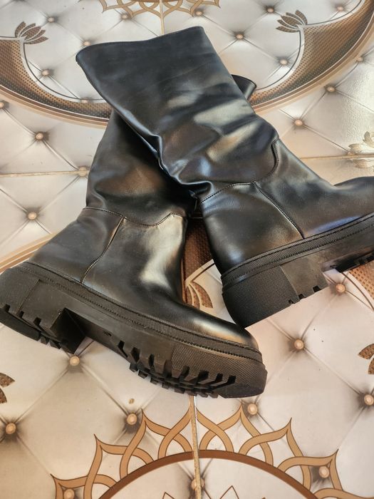 Кожени ботуши до под коляно