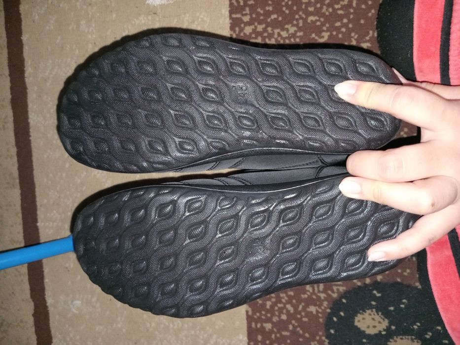 Продам обувь новая