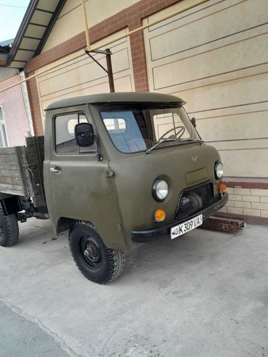 Uaz  Bartavoy sotuvda