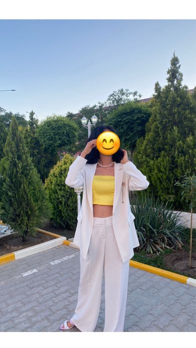 Ақ Костюм сатылады