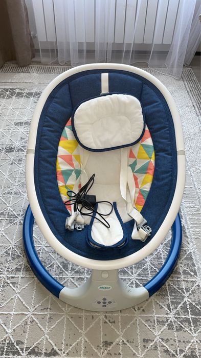 Шезлонг - качеля для малыша