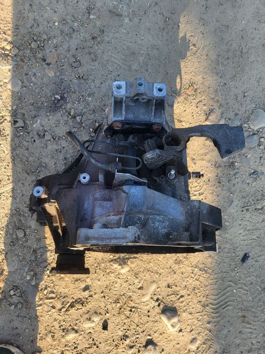 Cutie Viteze Manuala 5 Trepte Cod JHU