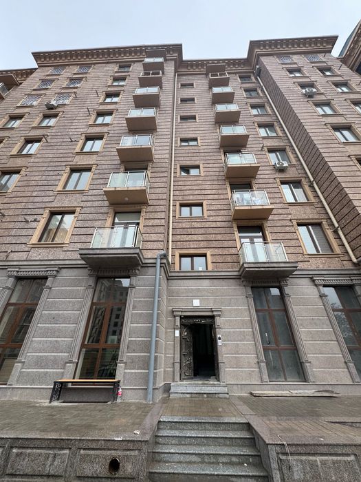 Пентхаус в новостройке 192 кв метр 8-9 этаж